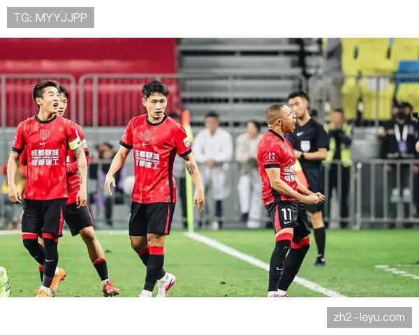 王东升两送助攻成右路引擎，蓉城边卫攻防俱佳