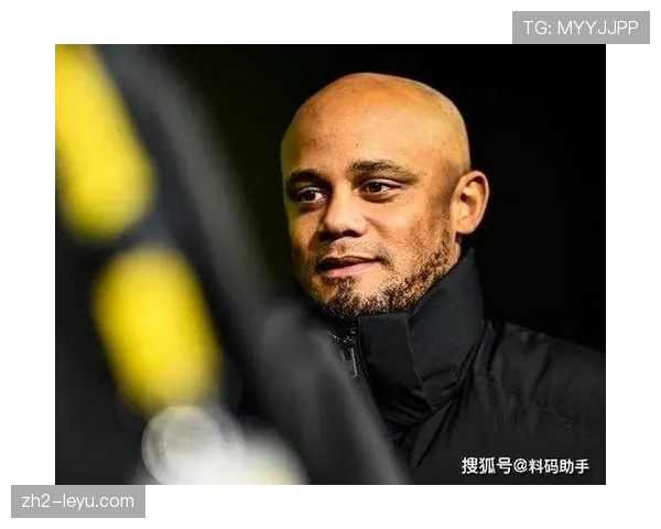 拜仁4231阵型上半场得势不得分，孔帕尼换人激活青春风暴逆转